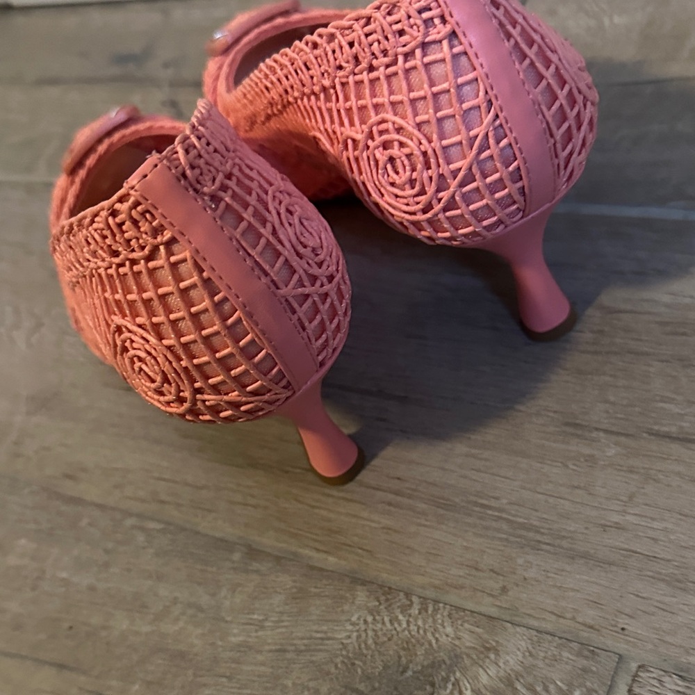 Alex Marie Coral Textured Women's Heels - Picture 5 of 8